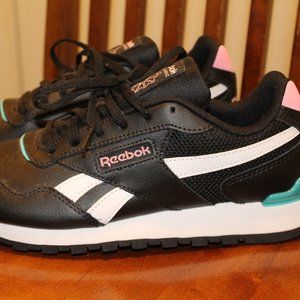 Reebok Sneakers Women Size 7.5